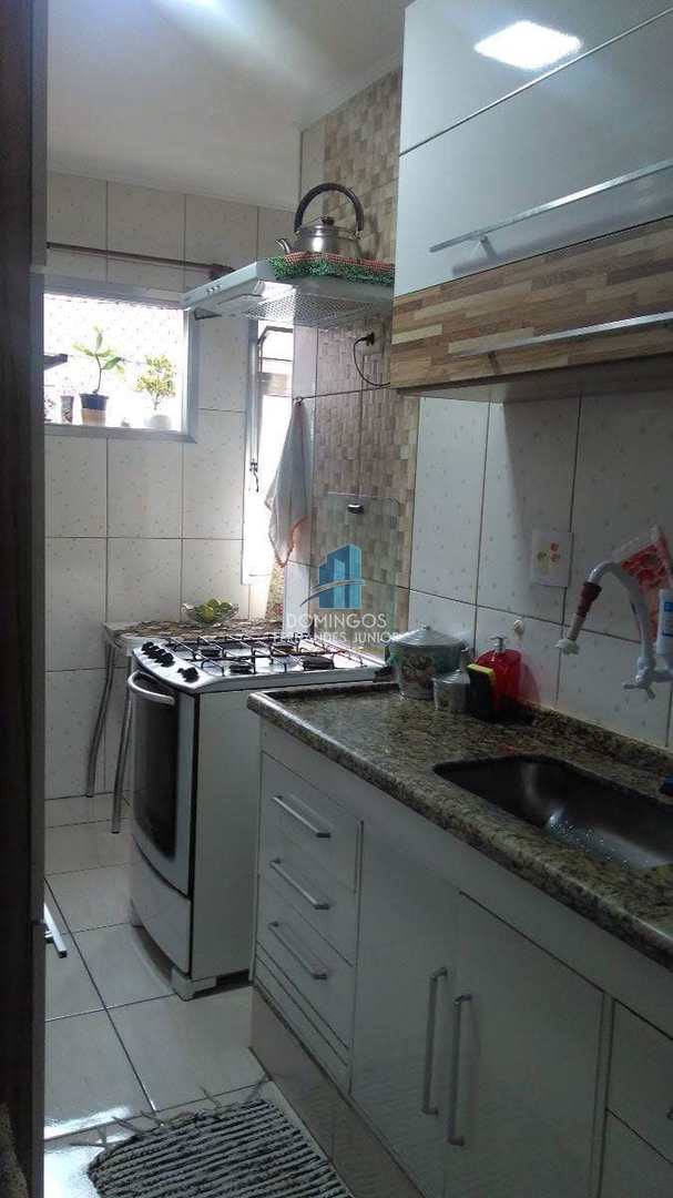 Apartamento à venda com 2 quartos, 69m² - Foto 10