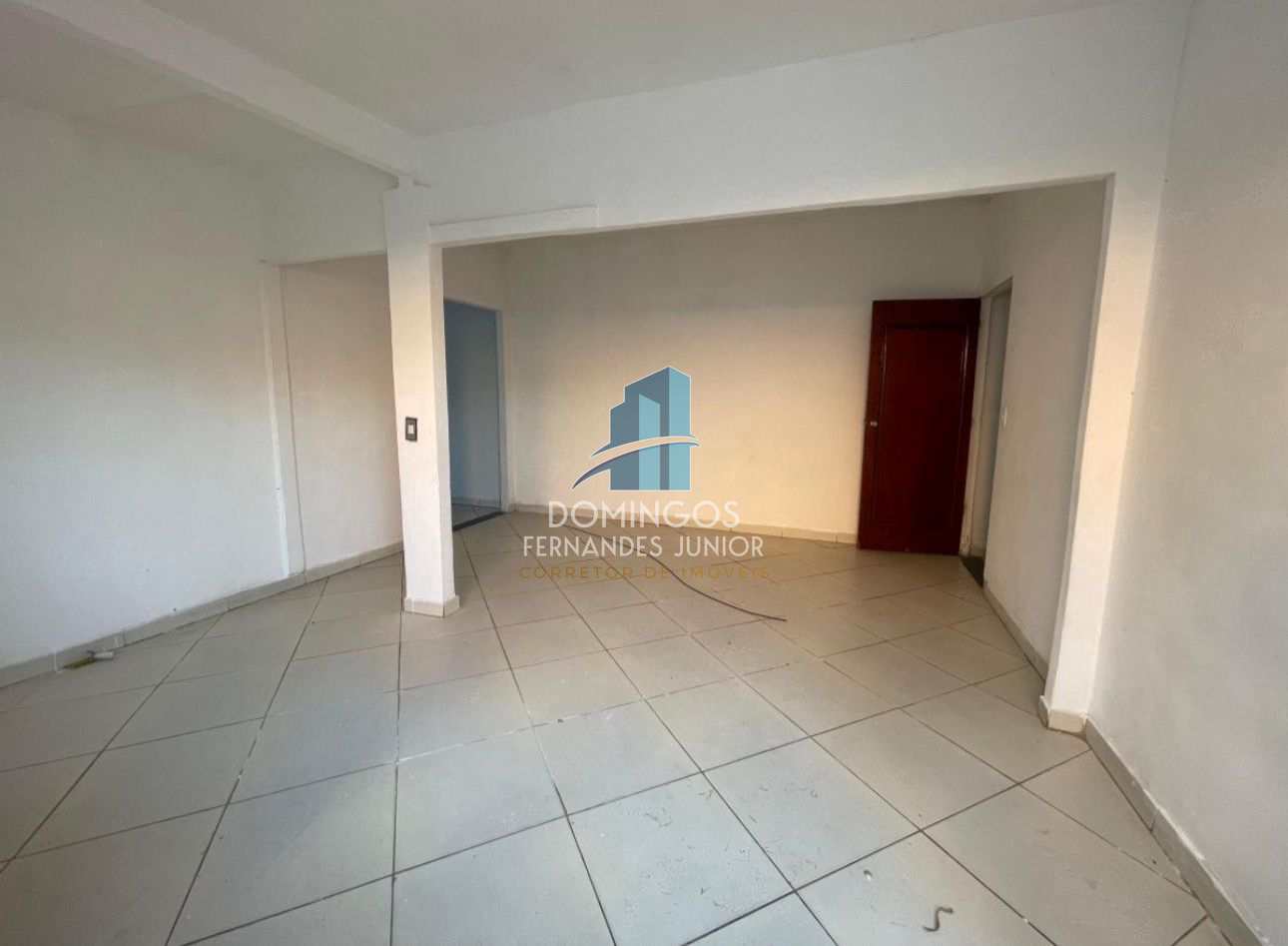 Sobrado à venda com 2 quartos, 200m² - Foto 2