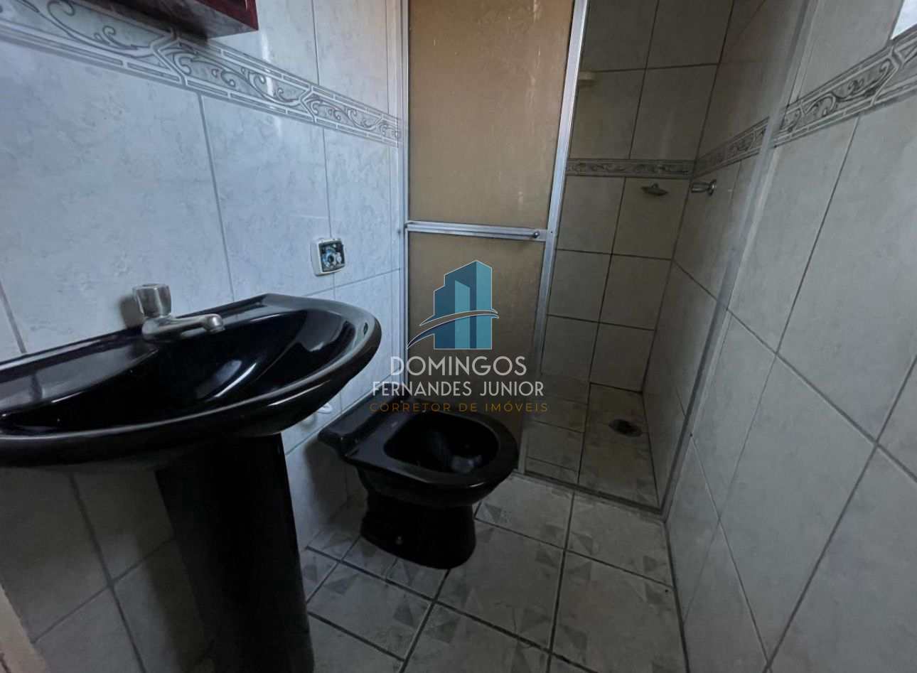 Sobrado à venda com 2 quartos, 200m² - Foto 3