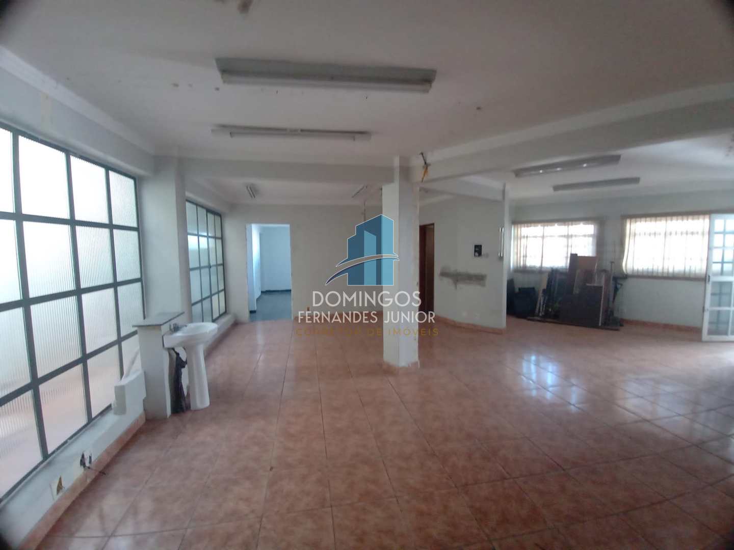 Prédio Inteiro para alugar, 250m² - Foto 19