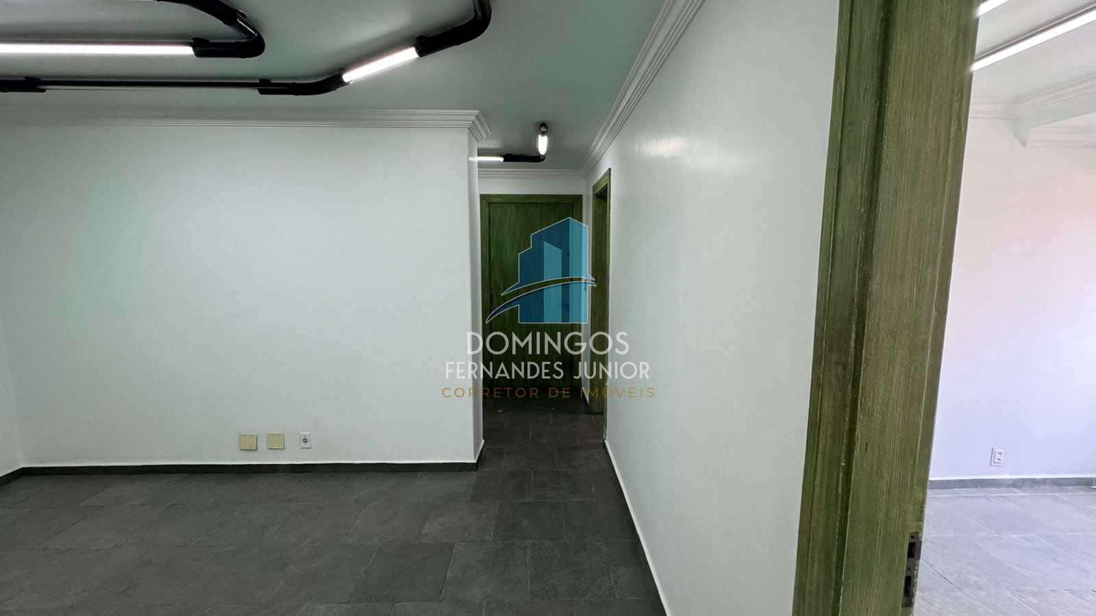 Prédio Inteiro para alugar, 67m² - Foto 12