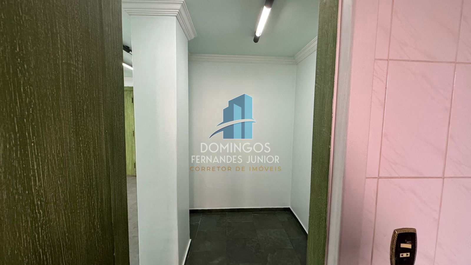 Prédio Inteiro para alugar, 67m² - Foto 5