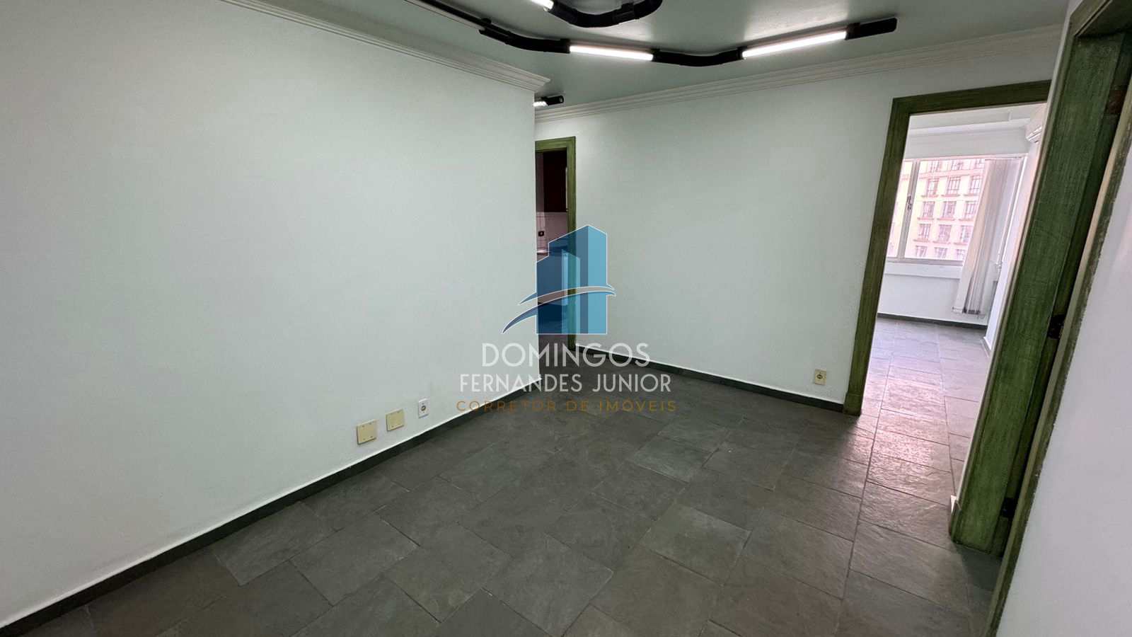 Prédio Inteiro para alugar, 67m² - Foto 8