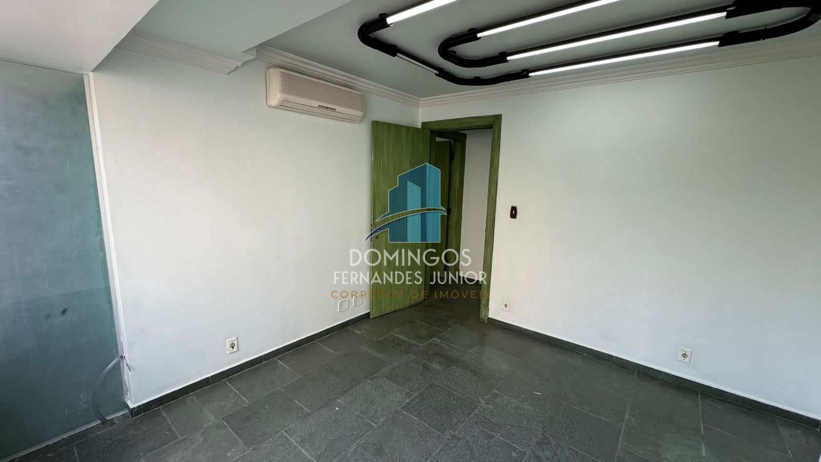 Prédio Inteiro para alugar, 67m² - Foto 10