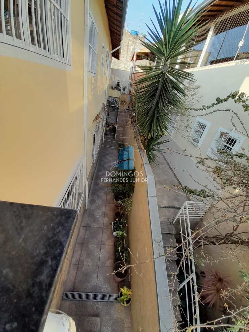 Sobrado à venda com 3 quartos, 186m² - Foto 6