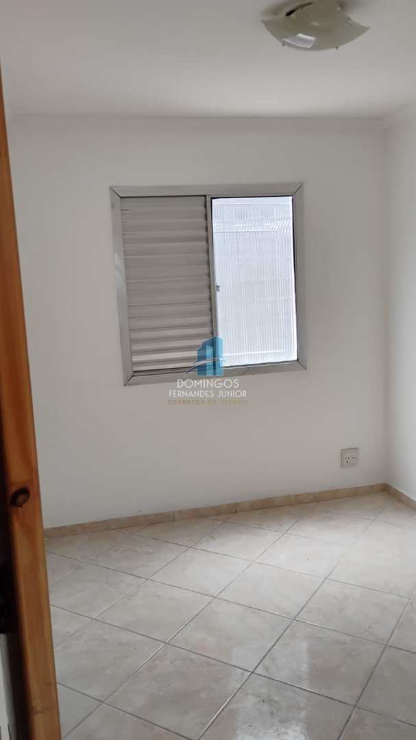 Apartamento à venda com 2 quartos, 45m² - Foto 2