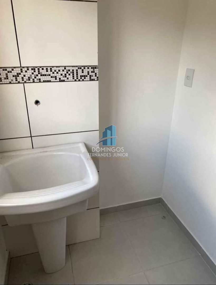 Apartamento à venda com 2 quartos, 40m² - Foto 13