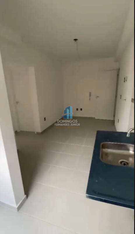 Apartamento à venda com 2 quartos, 40m² - Foto 3