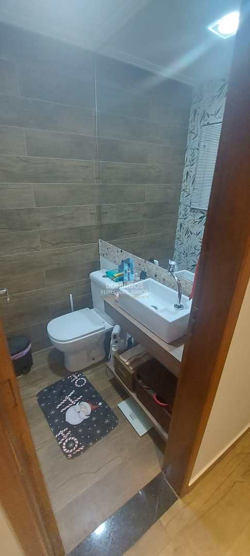 Casa à venda com 3 quartos, 150m² - Foto 25