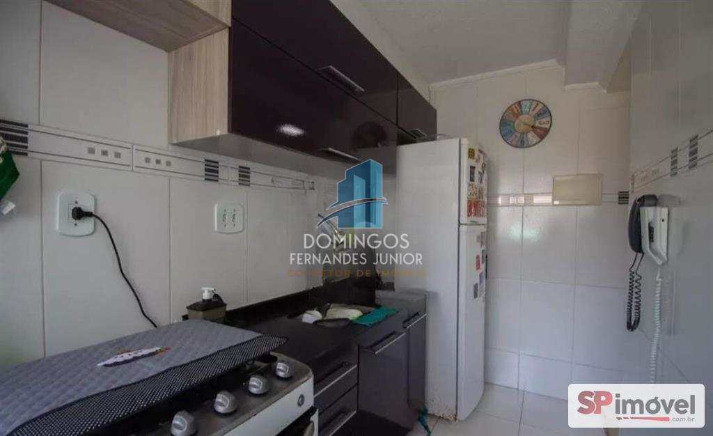 Apartamento à venda com 2 quartos, 56m² - Foto 11