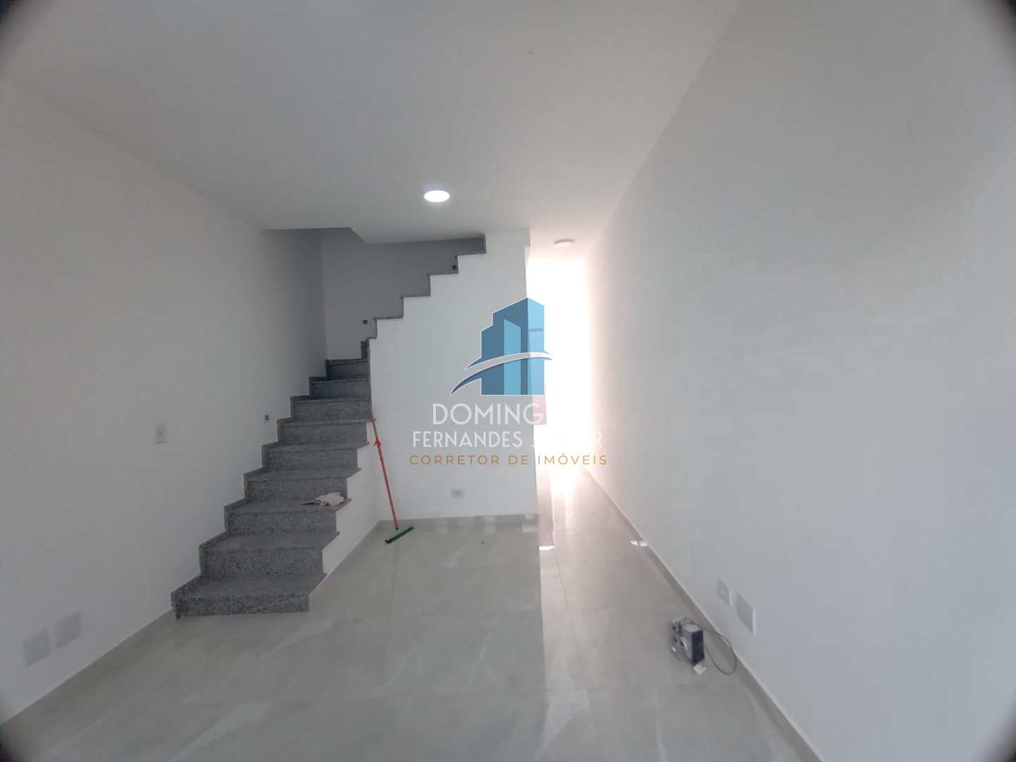 Sobrado à venda com 2 quartos, 67m² - Foto 3