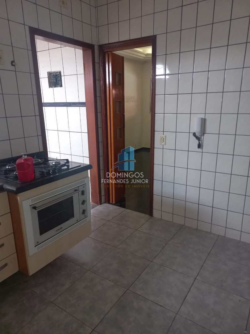 Sobrado à venda com 2 quartos, 68m² - Foto 6