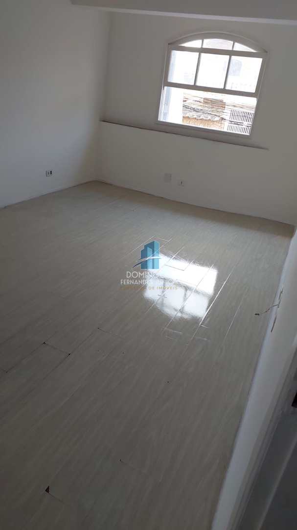 Sobrado à venda com 3 quartos, 140m² - Foto 2