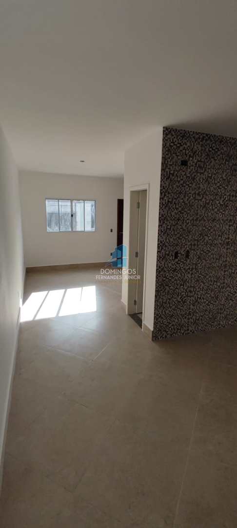 Sobrado à venda com 2 quartos, 64m² - Foto 2