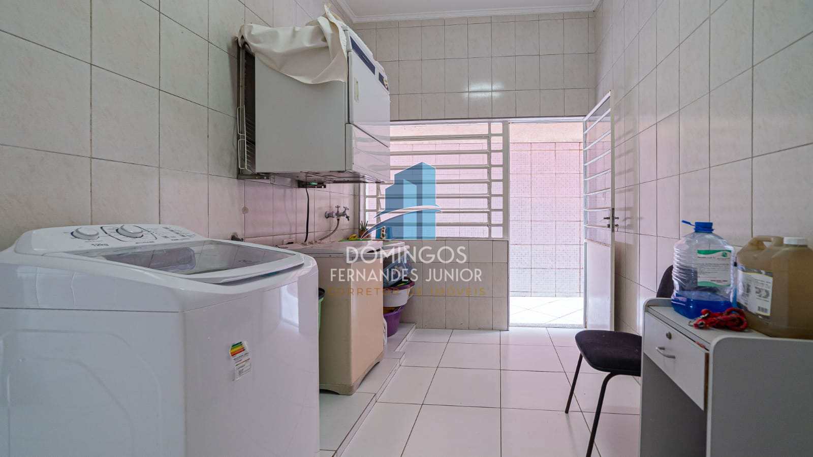 Sobrado à venda com 3 quartos, 210m² - Foto 29