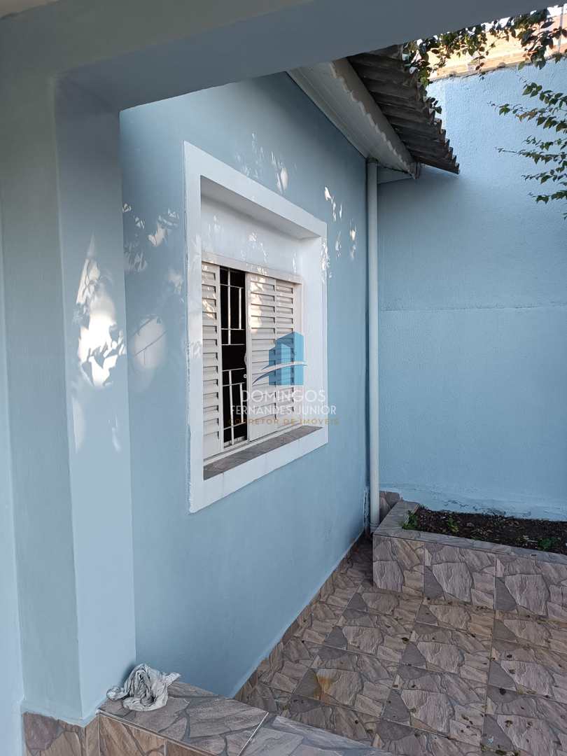 Casa à venda com 2 quartos, 90m² - Foto 3