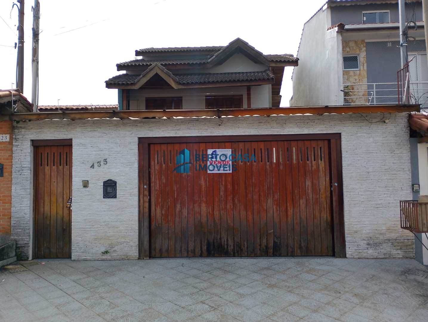 Sobrado com 3 Dormitórios 1 Suíte e Quintal em Itaquera