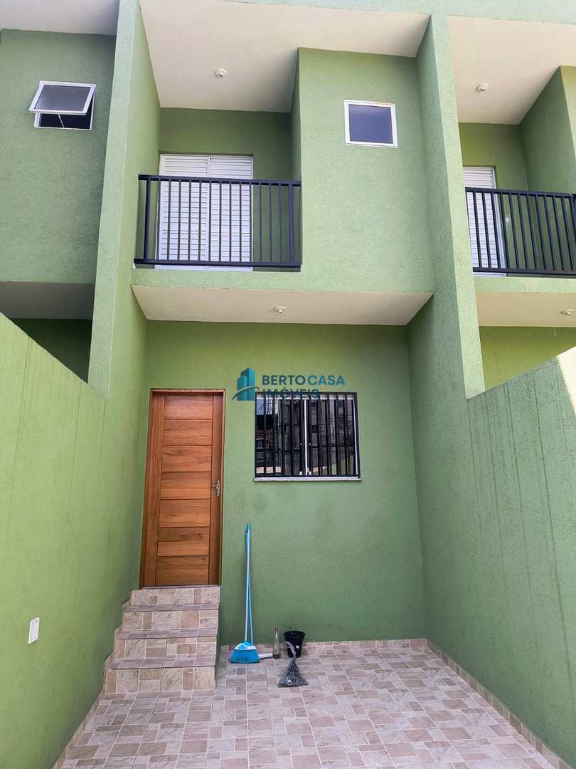 Sobrado a Venda com 2 Quartos na Cidade Líder,Parque Savoy City