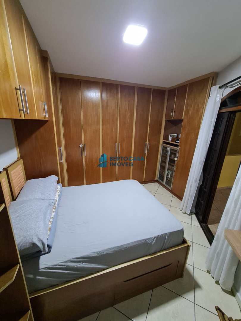 Sobrado à venda com 3 quartos, 106m² - Foto 4
