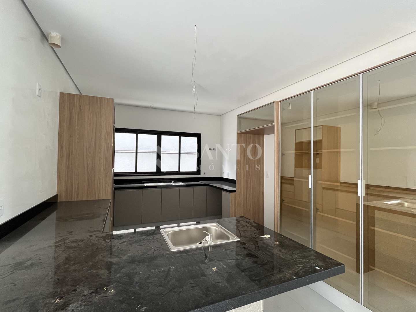 Casa de Condomínio à venda com 4 quartos, 303m² - Foto 11