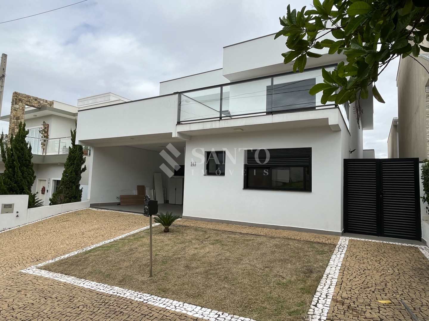 Casa de Condomínio à venda e aluguel com 4 quartos, 350m² - Foto 2