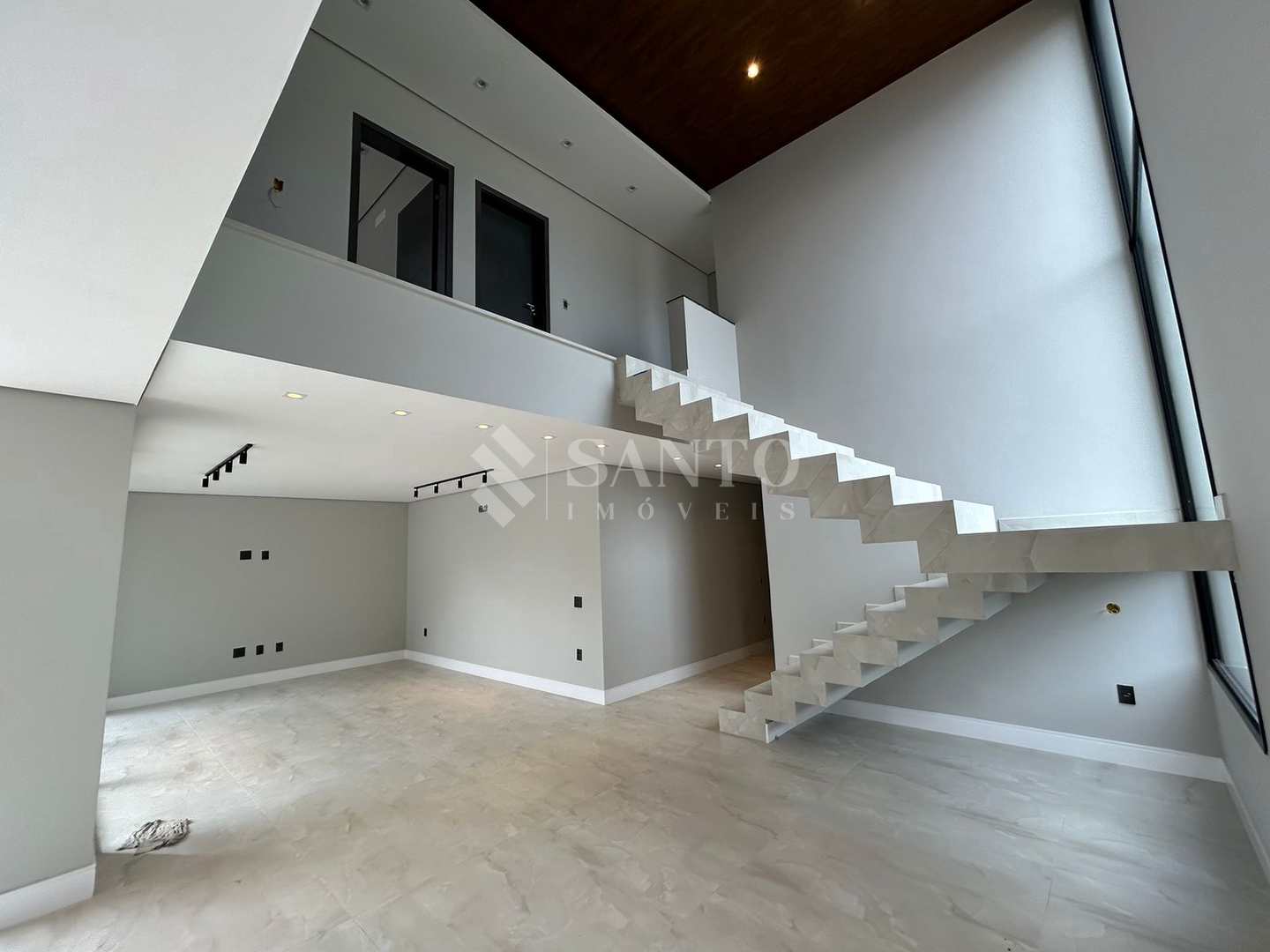 Casa de Condomínio à venda com 3 quartos, 320m² - Foto 2