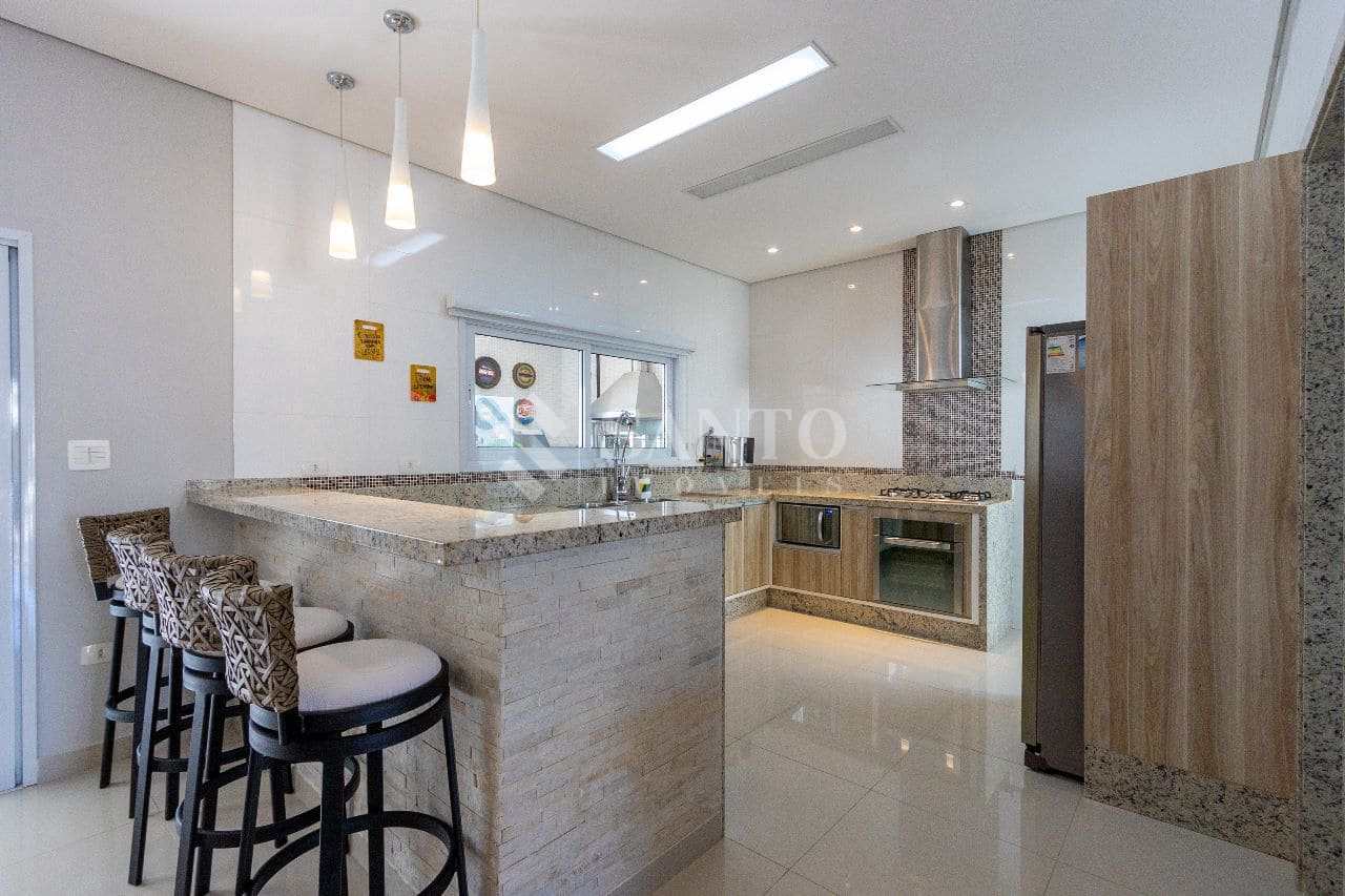 Casa de Condomínio à venda com 4 quartos, 420m² - Foto 16