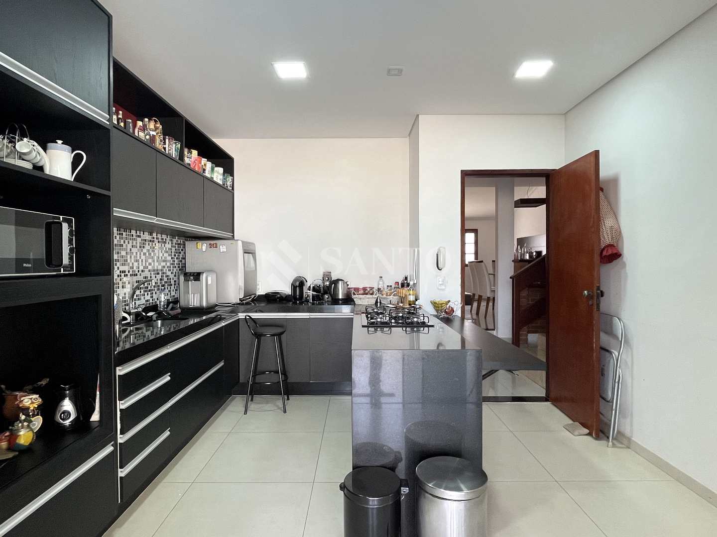 Casa de Condomínio à venda com 3 quartos, 220m² - Foto 12