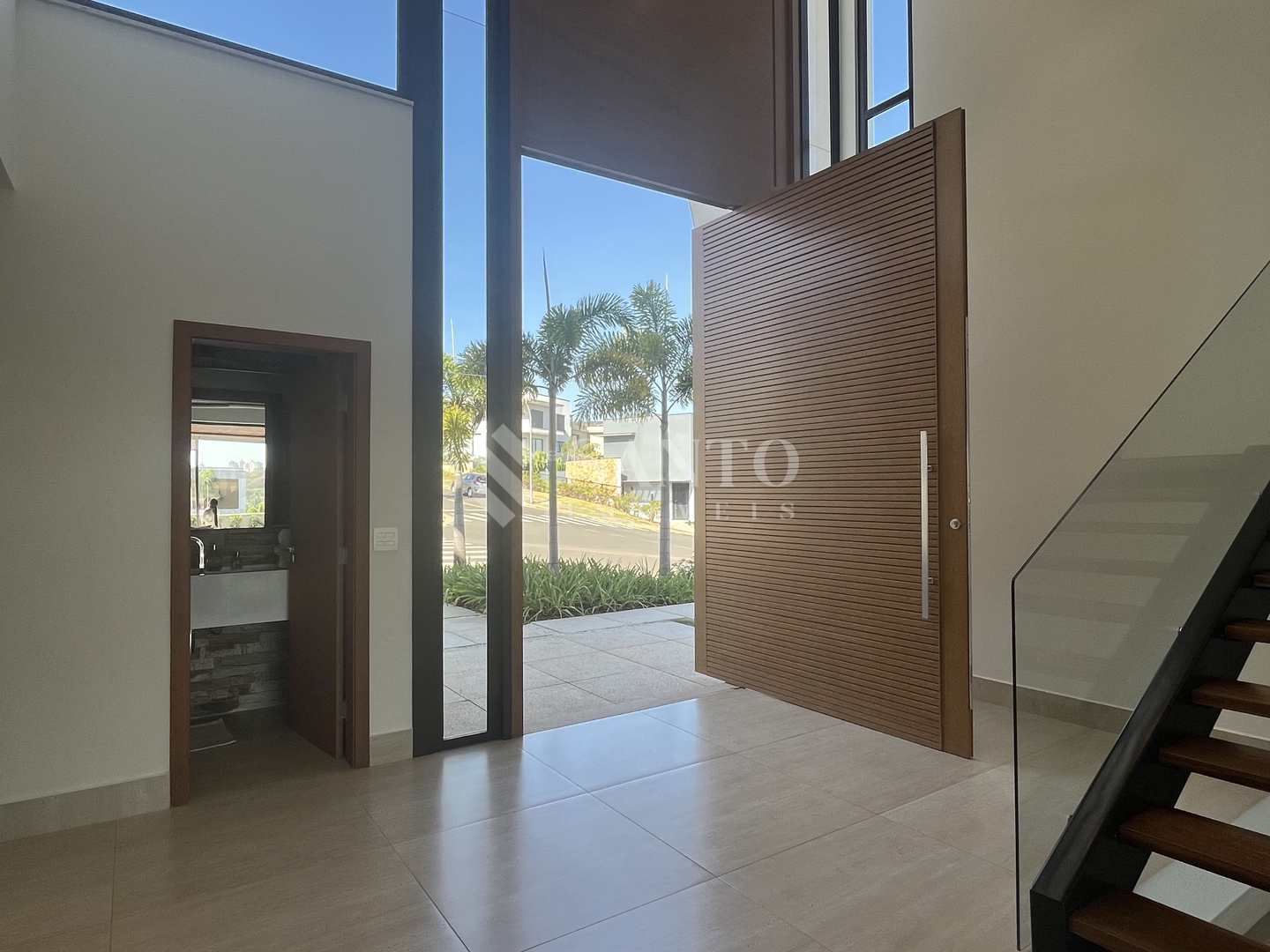 Casa de Condomínio à venda com 4 quartos, 450m² - Foto 18