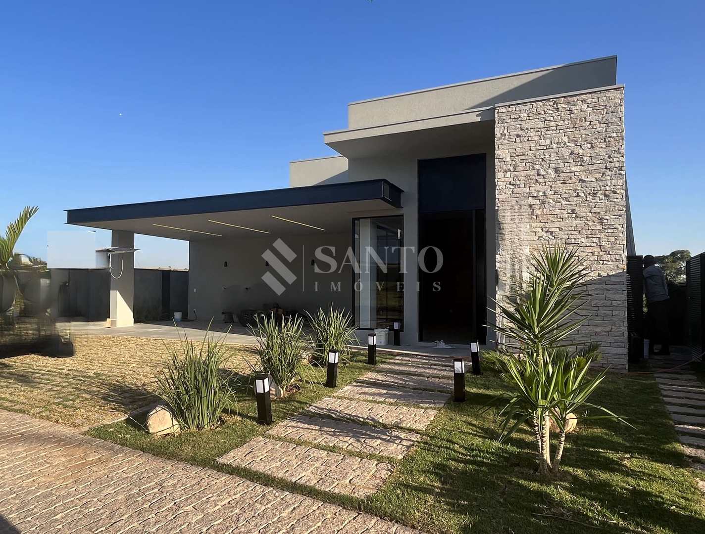 Casa de Condomínio à venda com 3 quartos, 381m² - Foto 2