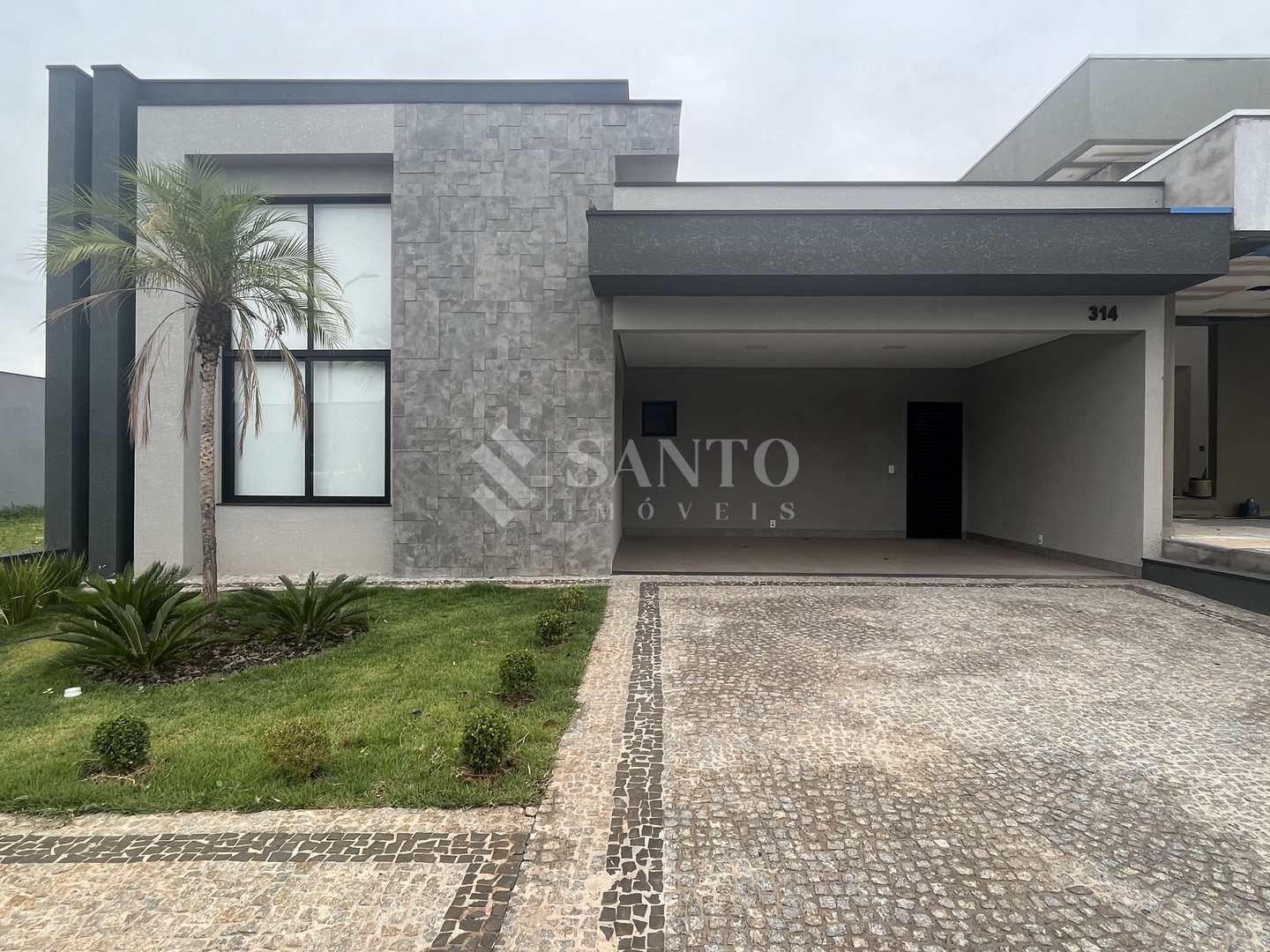 Casa de Condomínio à venda com 3 quartos, 195m² - Foto 1