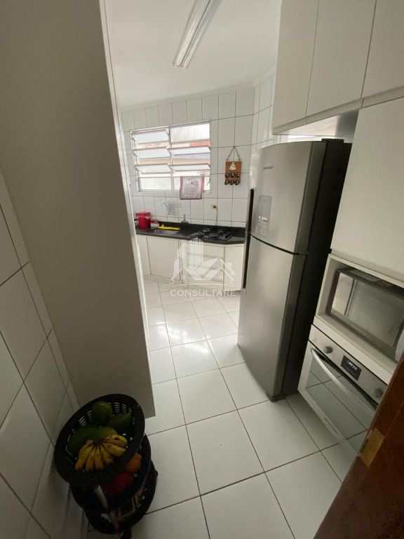 Apartamento à venda com 2 quartos, 70m² - Foto 14