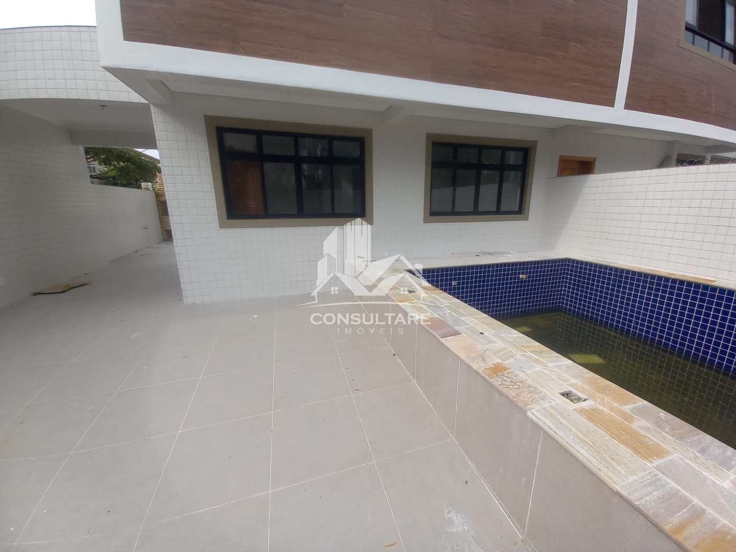 Casa à venda com 3 quartos, 140m² - Foto 2