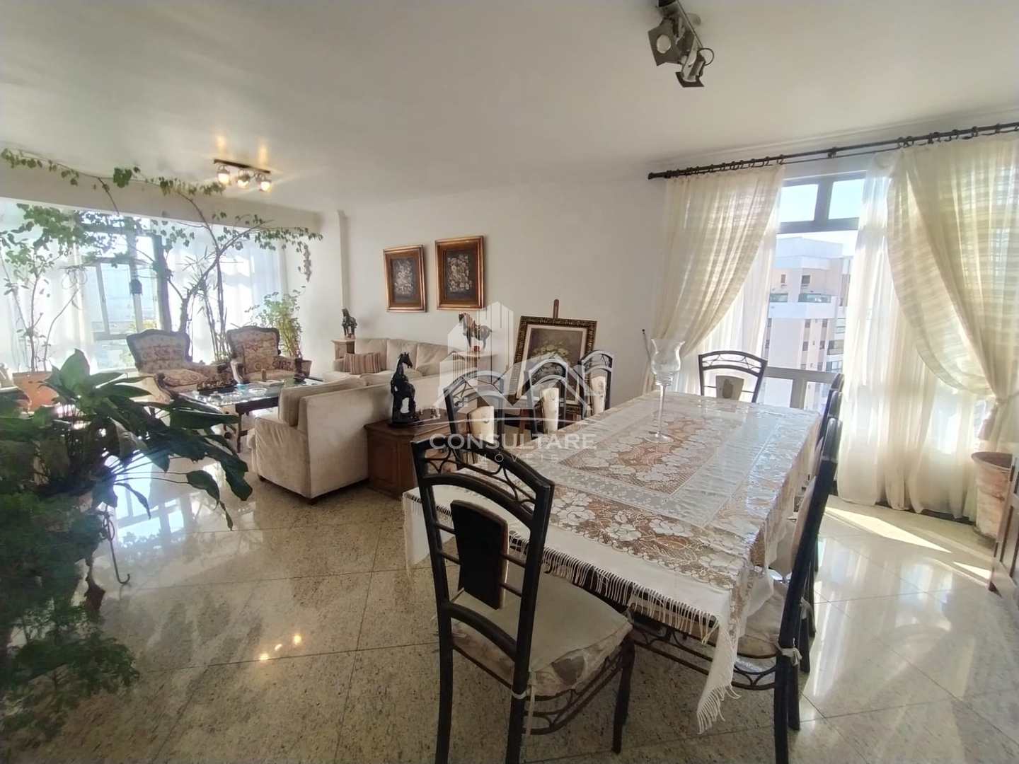 Apartamento para alugar com 4 quartos, 267m² - Foto 9