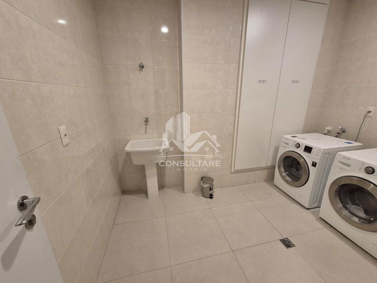 Apartamento à venda com 1 quarto, 106m² - Foto 33