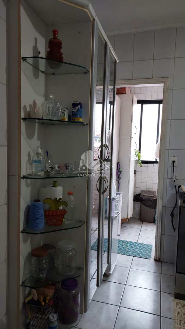 Apartamento à venda com 2 quartos, 70m² - Foto 19