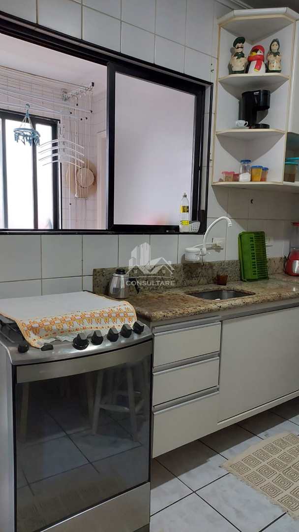 Apartamento à venda com 2 quartos, 70m² - Foto 17