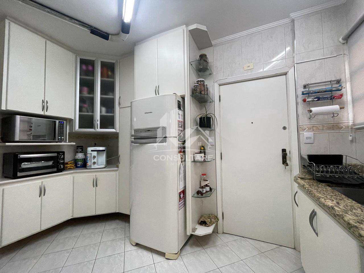 Apartamento à venda com 3 quartos, 140m² - Foto 26