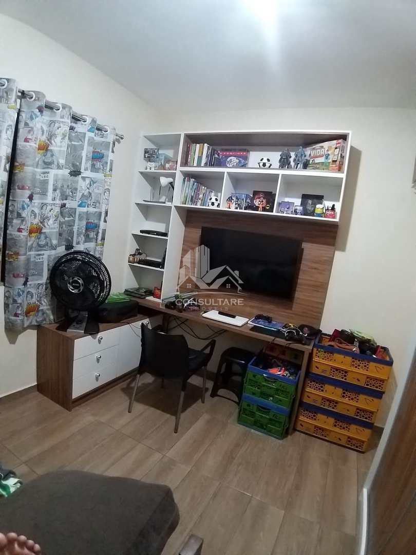 Casa à venda com 2 quartos, 68m² - Foto 17