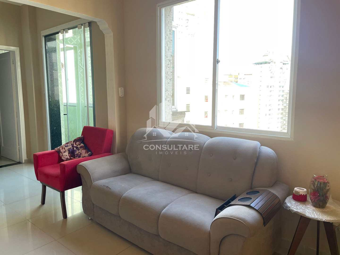 Apartamento à venda com 2 quartos, 83m² - Foto 2