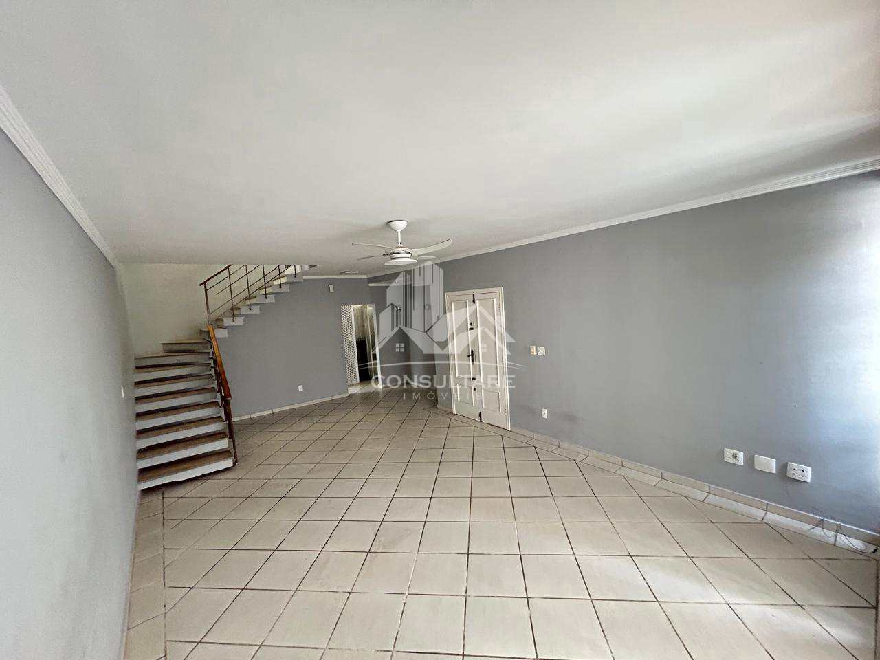 Casa para alugar com 5 quartos, 220m² - Foto 19