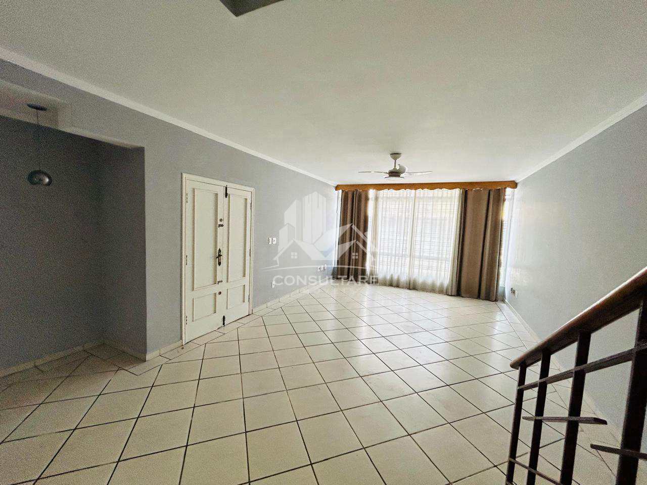 Casa para alugar com 5 quartos, 220m² - Foto 18