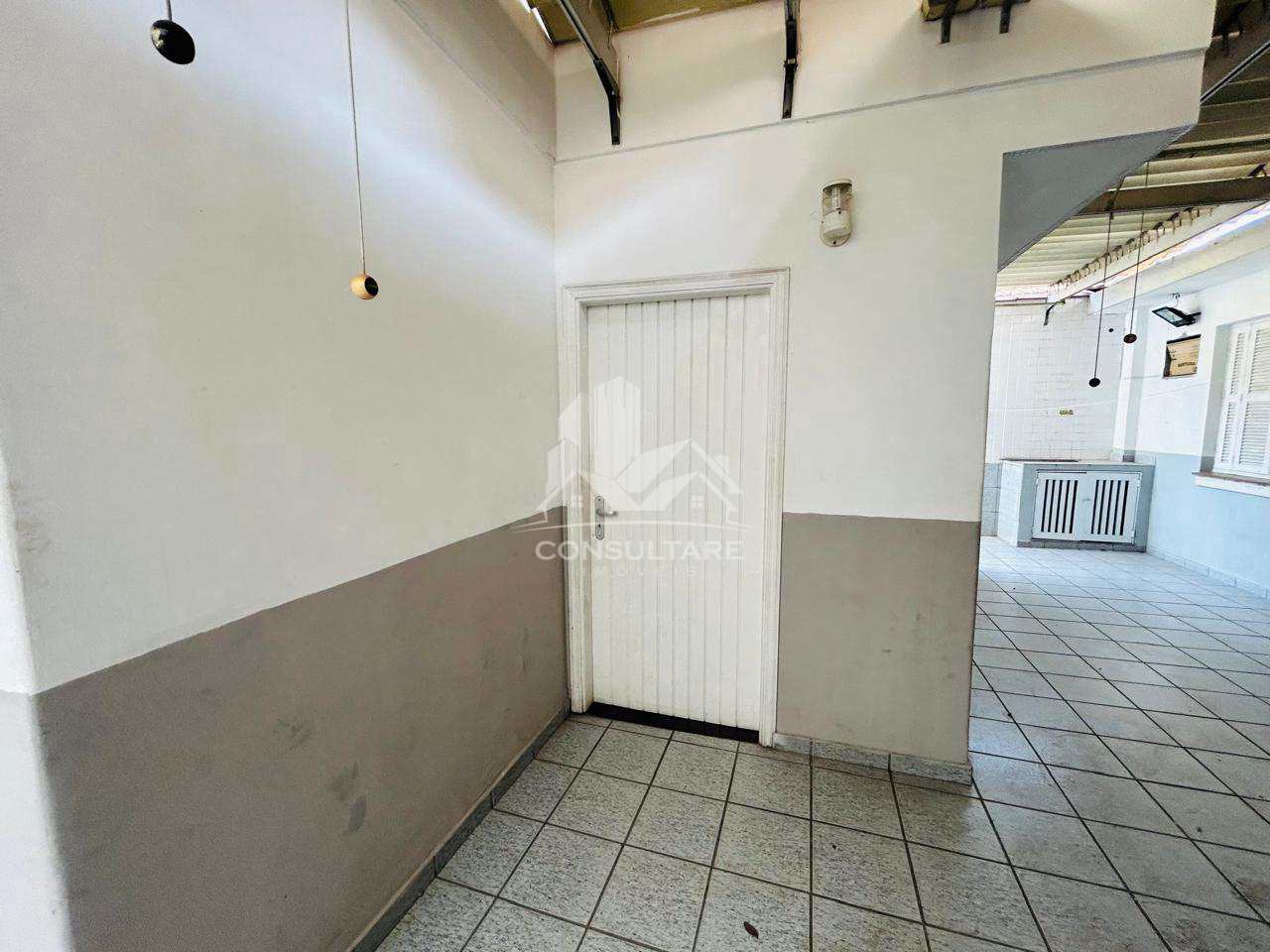 Casa para alugar com 5 quartos, 220m² - Foto 10