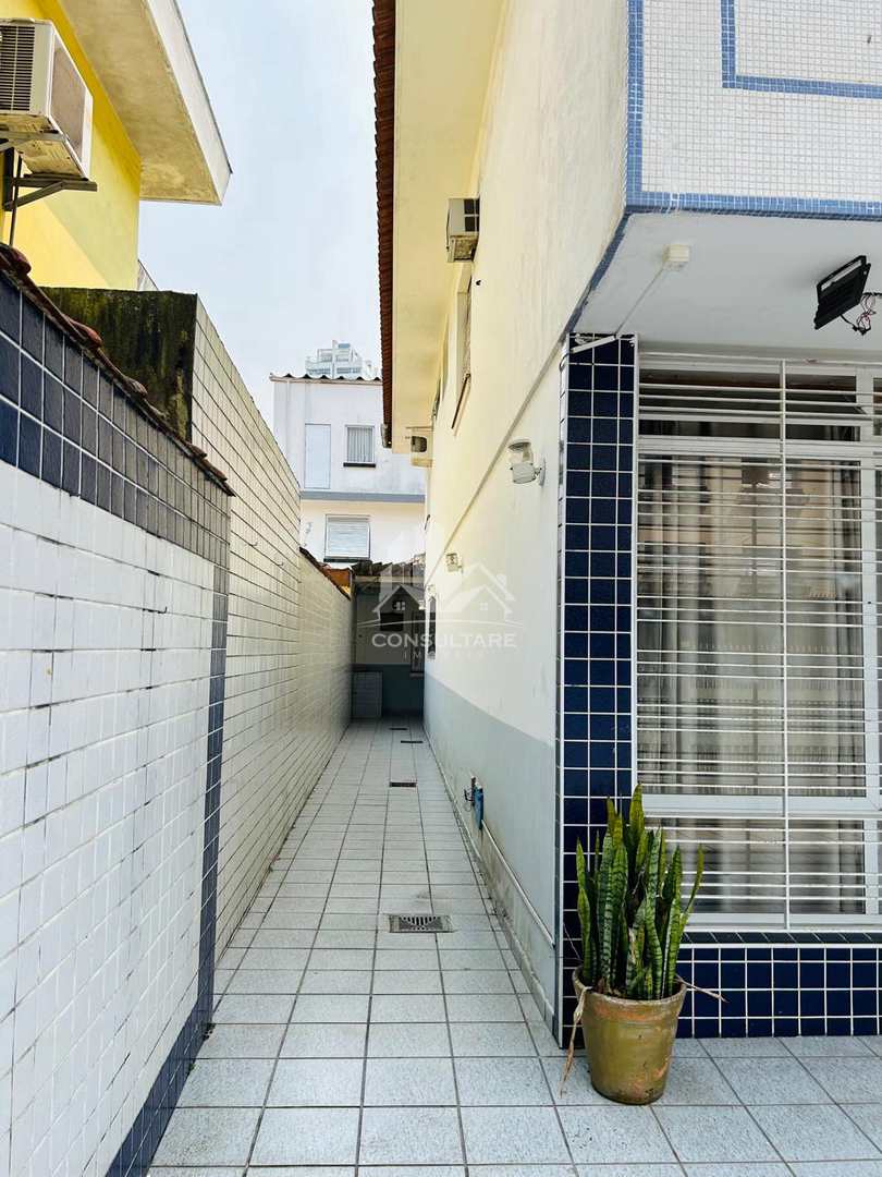 Casa para alugar com 5 quartos, 220m² - Foto 3