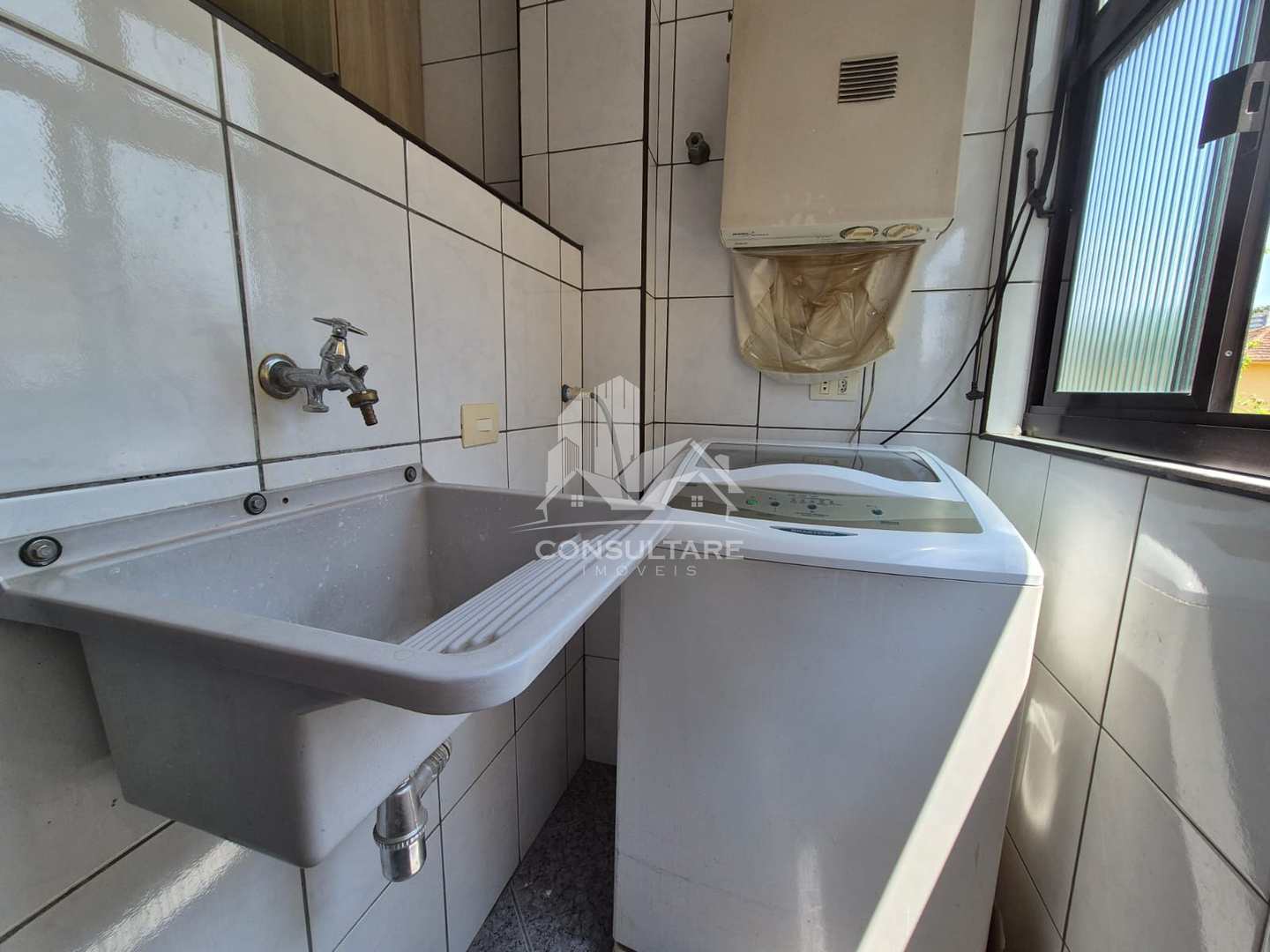 Apartamento à venda com 2 quartos, 64m² - Foto 29