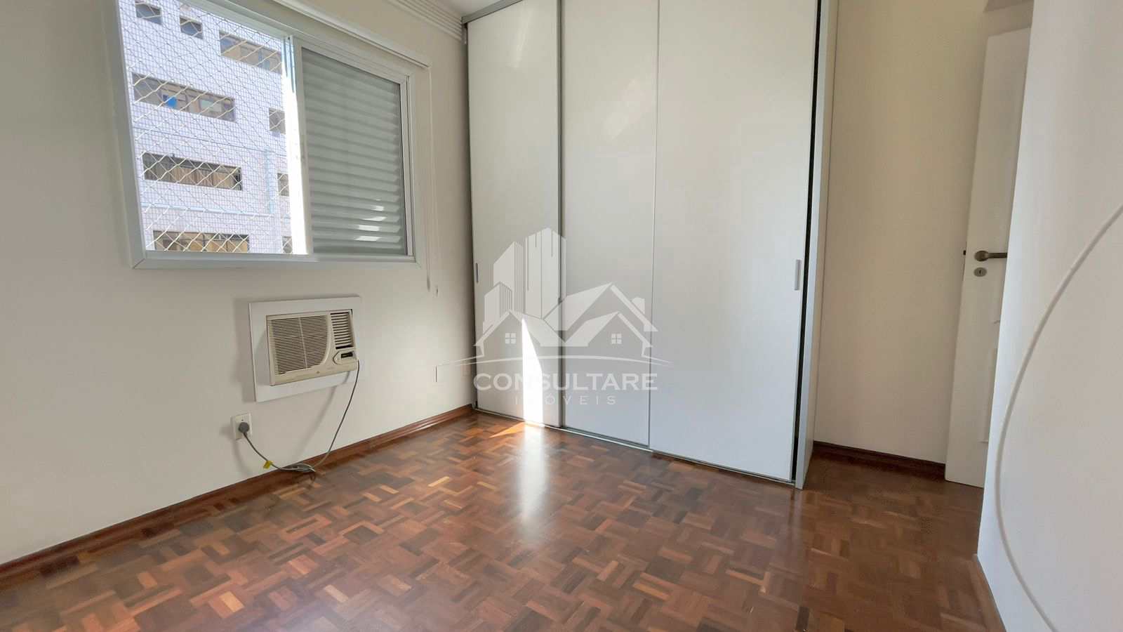 Apartamento para alugar com 3 quartos, 116m² - Foto 11