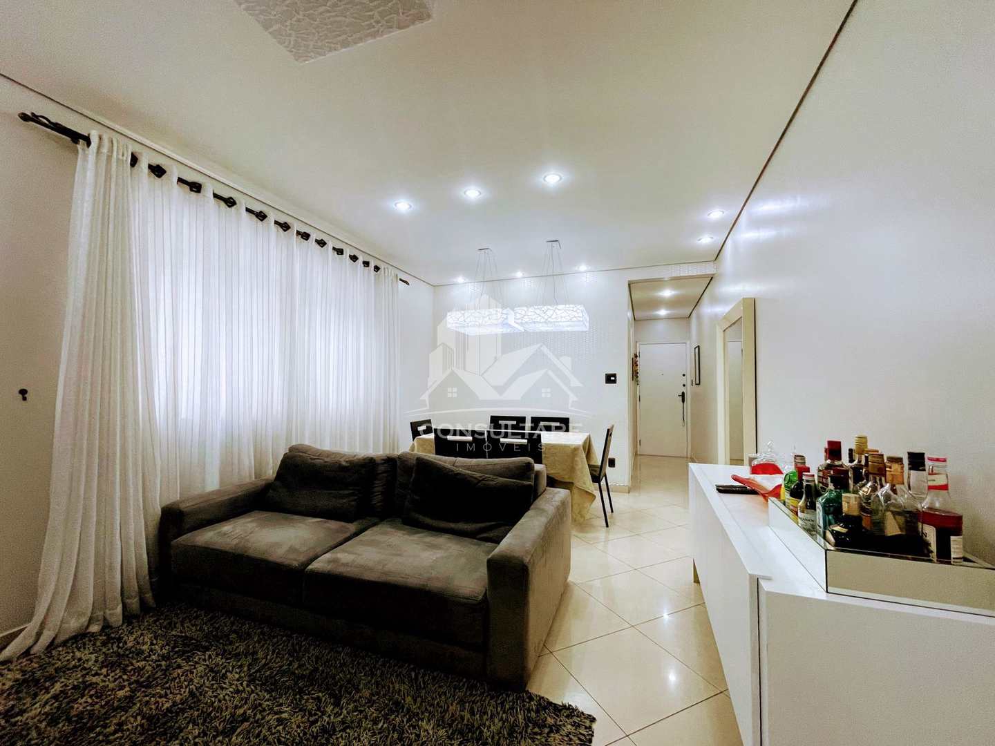 Apartamento à venda com 2 quartos, 102m² - Foto 1