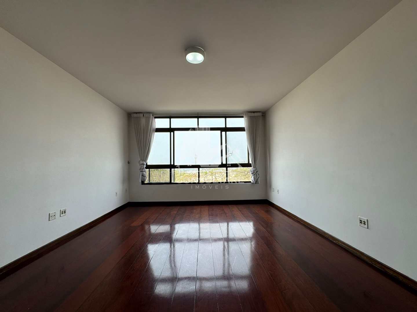 Apartamento para alugar com 3 quartos, 182m² - Foto 8