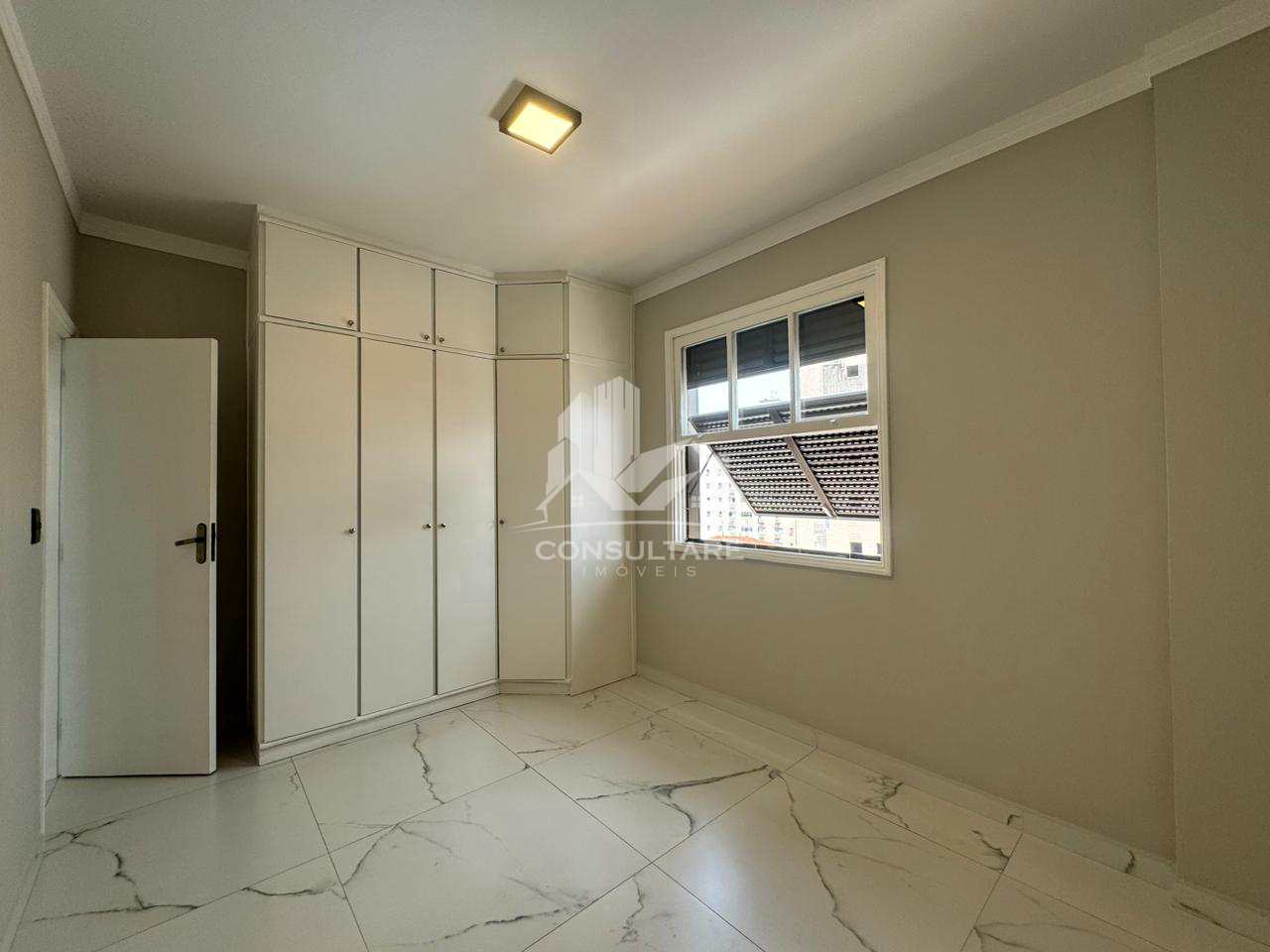 Apartamento para alugar com 2 quartos, 85m² - Foto 12