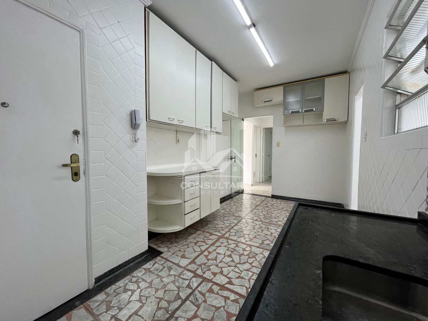 Apartamento para alugar com 2 quartos, 85m² - Foto 8